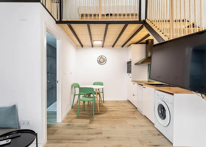 Marie Curie Flats, Lovely Duplex 3