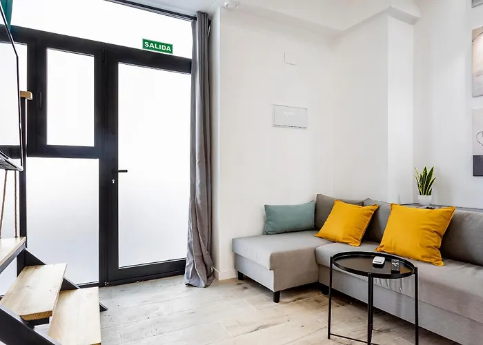 Marie Curie Flats, Lovely Duplex 3
